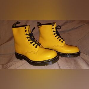 Dr. Martens 1460 Smooth Leather Yellow Boots Unisex M=8 L=9